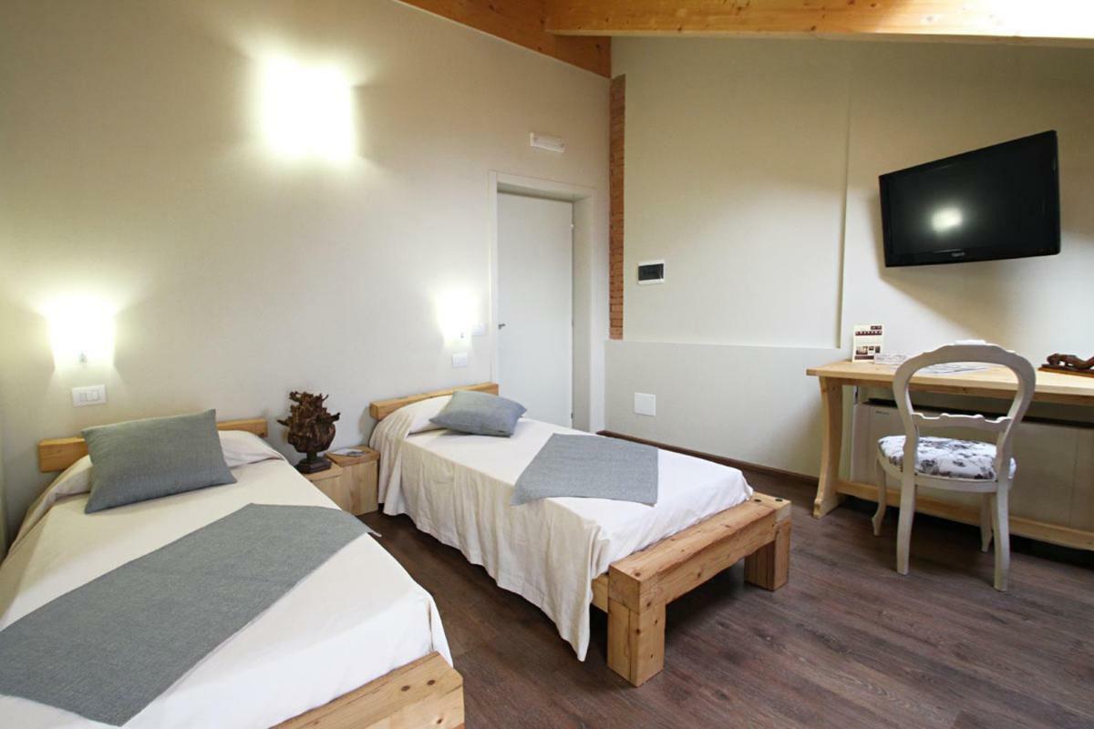 All'Albaro Agriturismo Salizzole Экстерьер фото